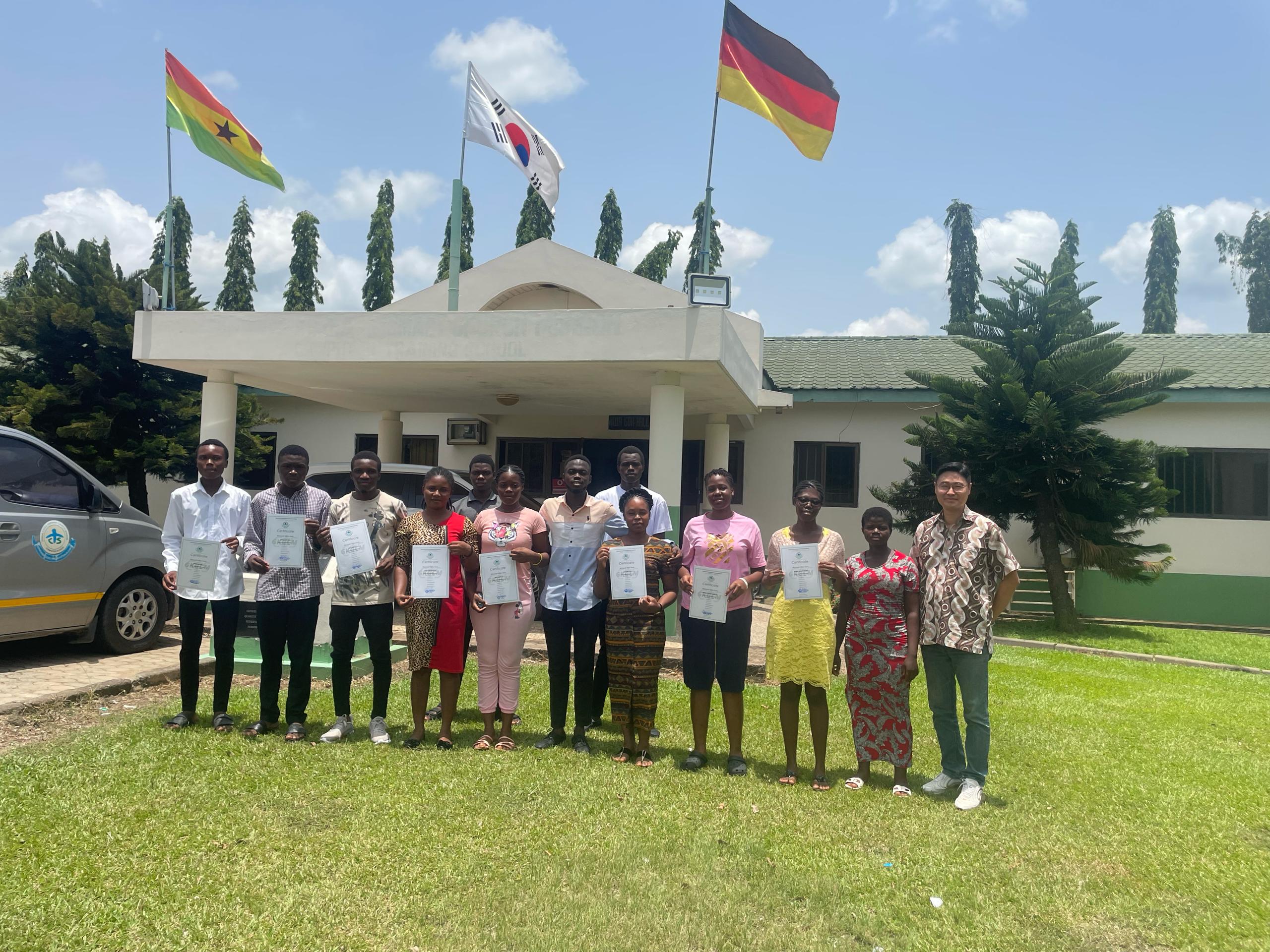 End of 1st Semester: Students awarded certificates